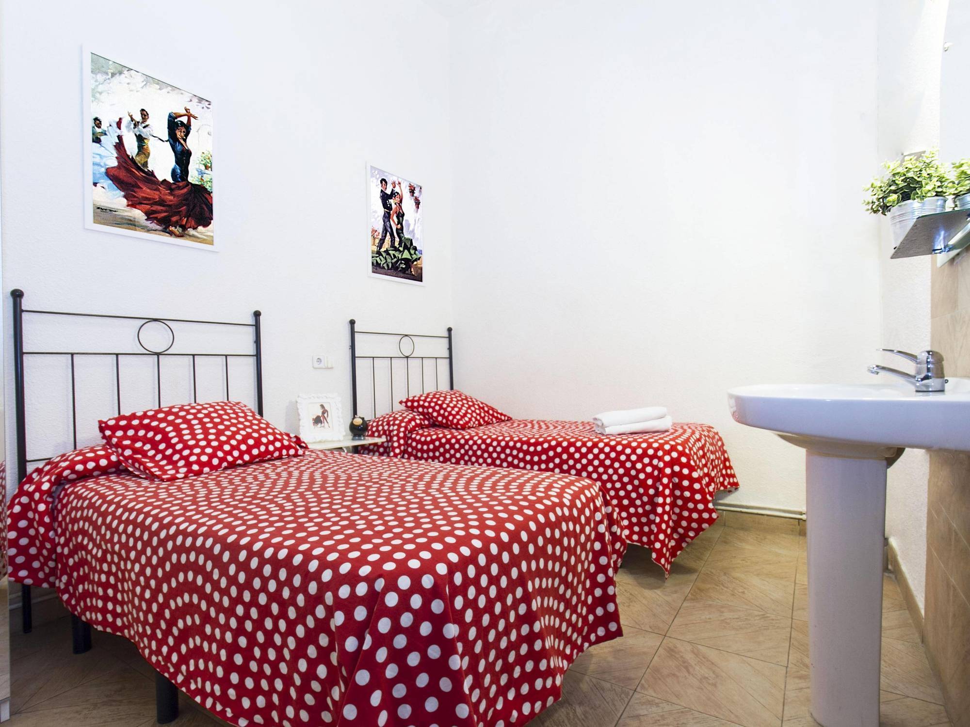 Hostal Bahia Madrid Eksteriør bilde